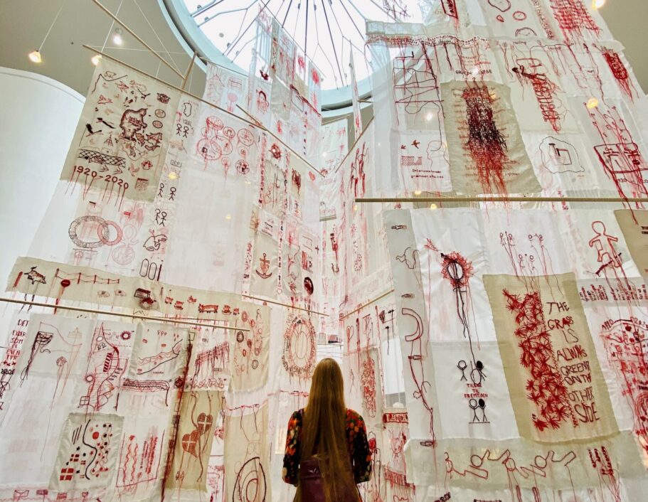 Christians veninde foran kunst på Trapholt